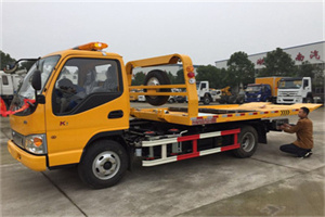 坊子哪里有拖车服务