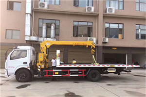 坊子附近汽车轮胎更换